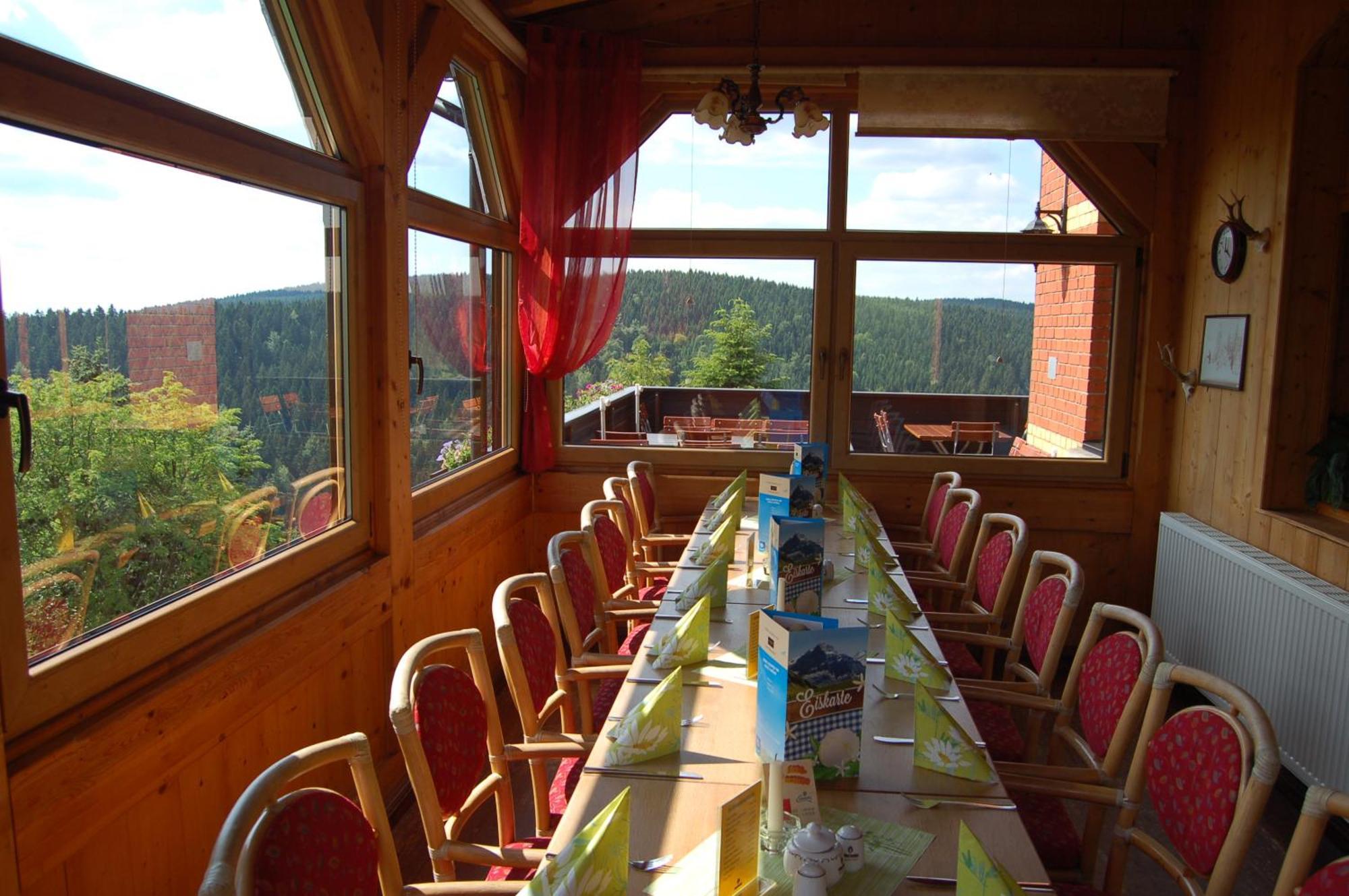 Berggasthaus & Pension Schoene Aussicht Klingenthal Ngoại thất bức ảnh