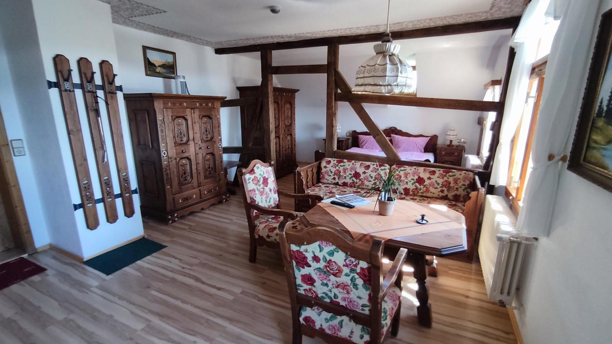 Berggasthaus & Pension Schoene Aussicht Klingenthal Ngoại thất bức ảnh